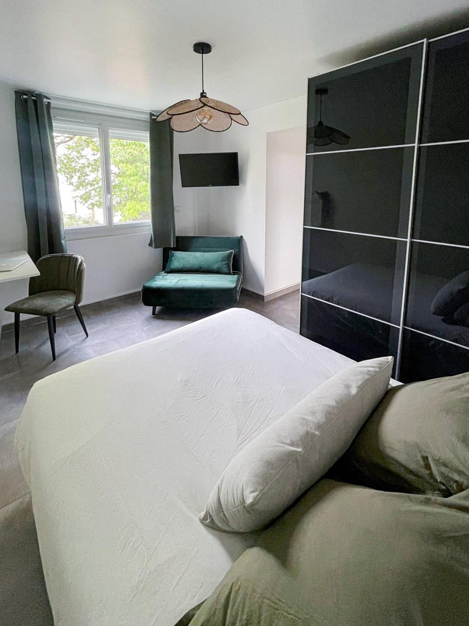 Auteuil • 4 Chambres • Wifi • Metro A 400M Rennes Exterior foto