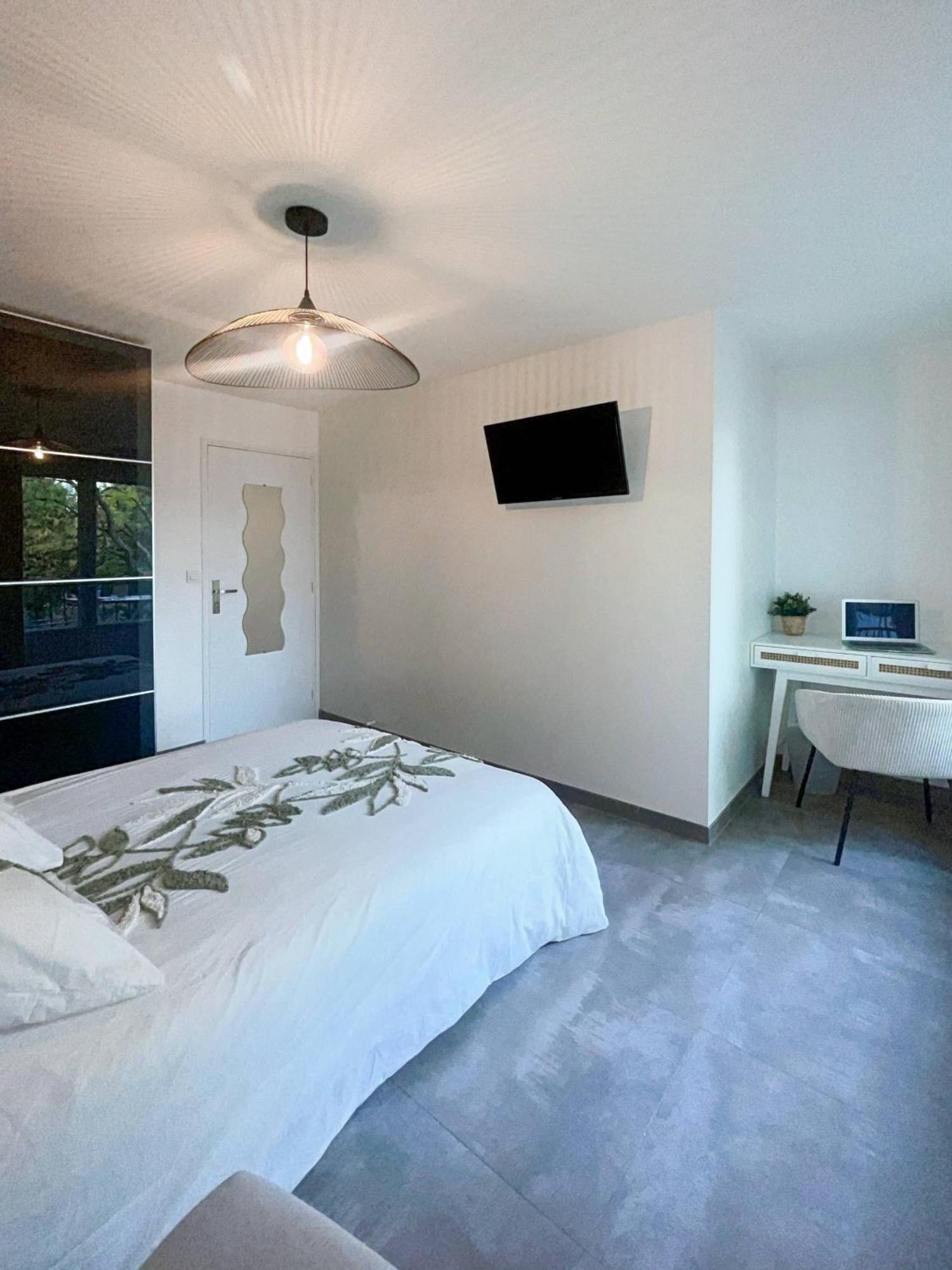 Auteuil • 4 Chambres • Wifi • Metro A 400M Rennes Exterior foto